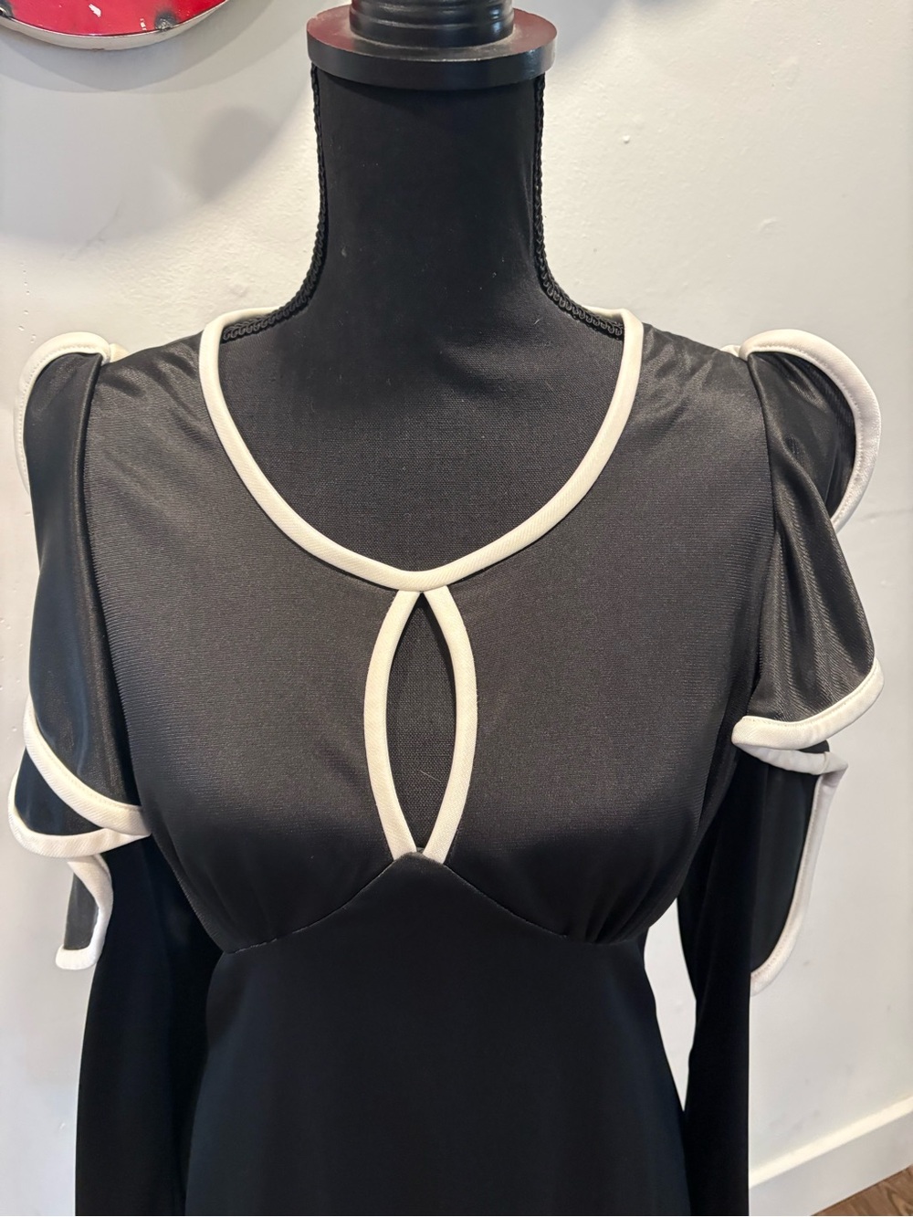 Georges Factory Vintage Black & White Cutout cocktail dress.